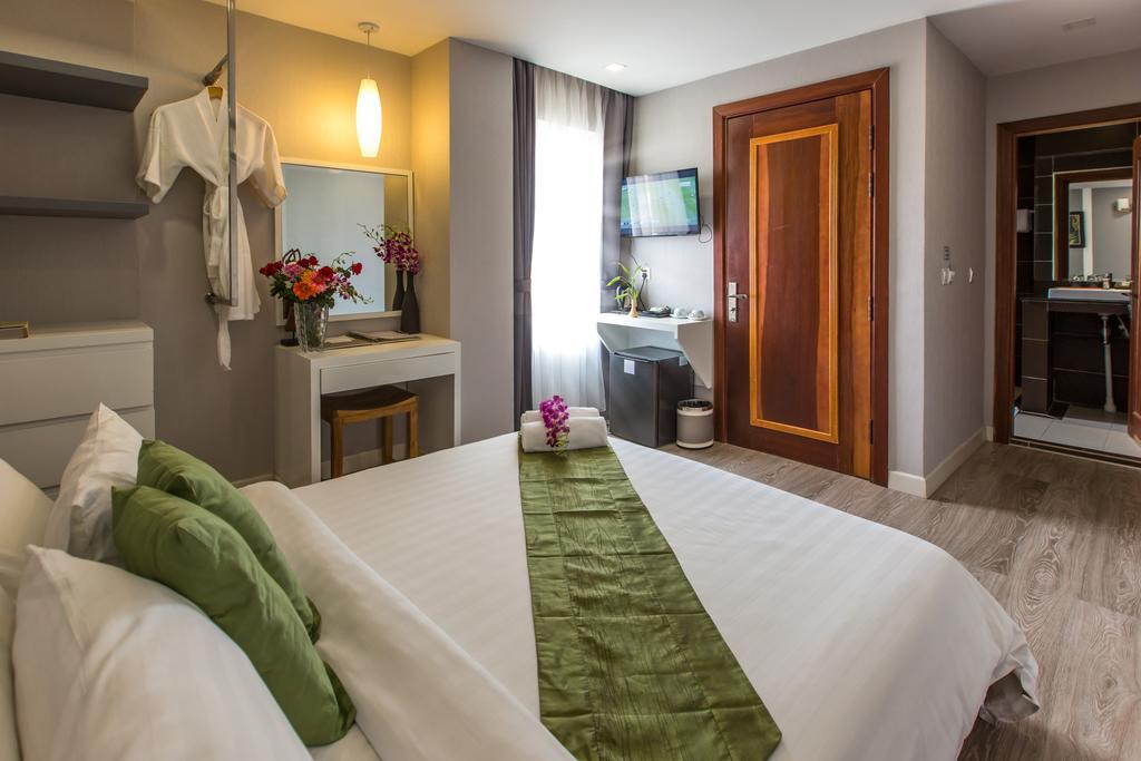 Le Cocon Boutique Hotel Пном Пен Екстериор снимка